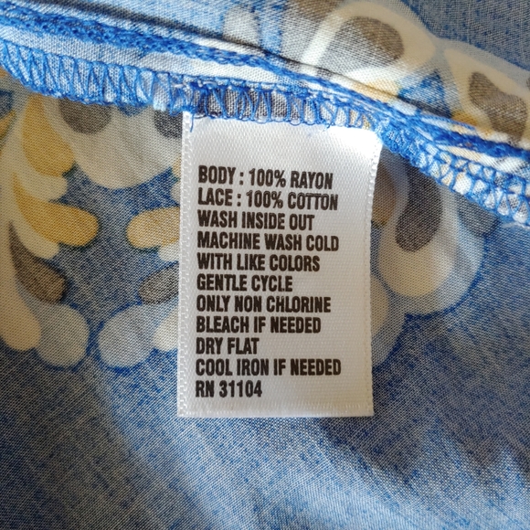 Crown & Ivy Petite Long Sleeve Spanish Motif Shirt - Picture 11 of 11